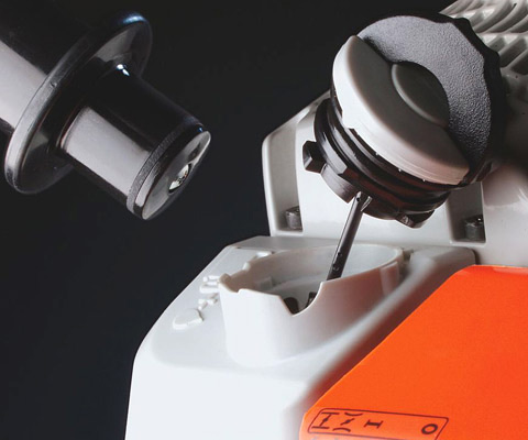 Stihl MS 251 - praktyczny korek zbiornika